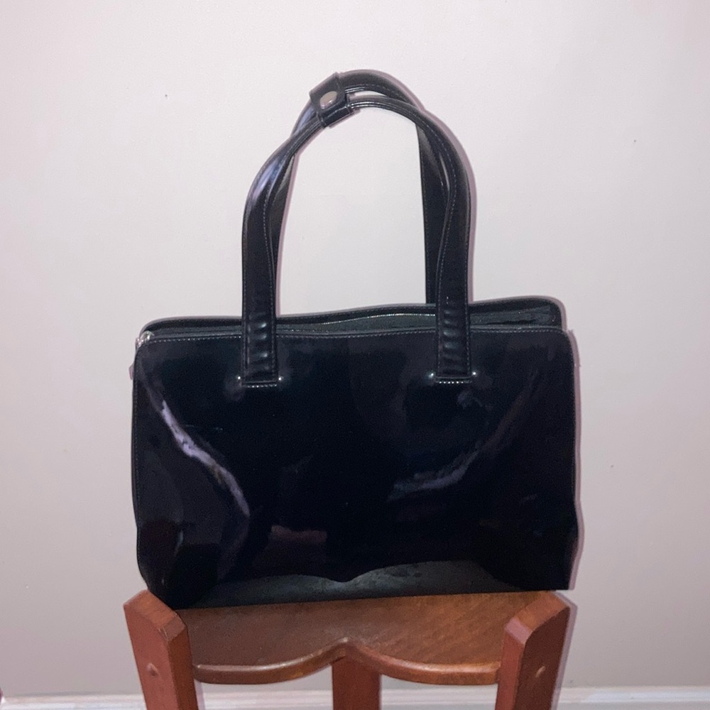 Beijo | Women’s Elegant Black Patent Leather Handbag/Shoulder Bag - Picture 3 of 15